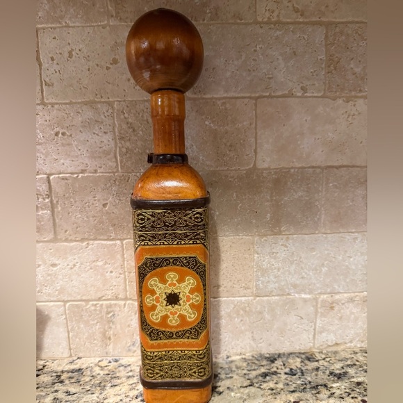Leather Wrapped Vintage Decanter, Made in Italy - Picture 1 of 9